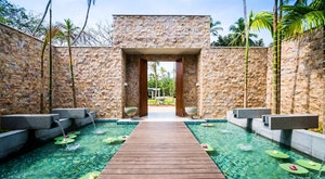 Enjoy a relaxing Easter break to this Sri Lankan resort perfectly situated on the southern coast of the Indian Ocean<place>Anantara Peace Haven Tangalle Resort</place><fomo>18</fomo>