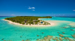 Indulge in a lavish summer escape at a 5-star French Polynesian resort for an unforgettable couples' retreat<place>The Brando </place><fomo>33</fomo>