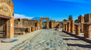 Private Pompeii Tour with Expert of Archaeology
